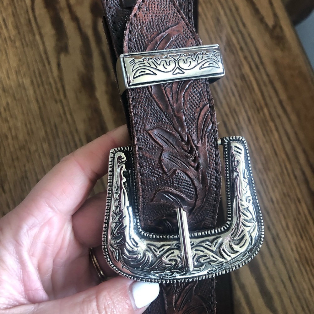 Tooled western hip belt